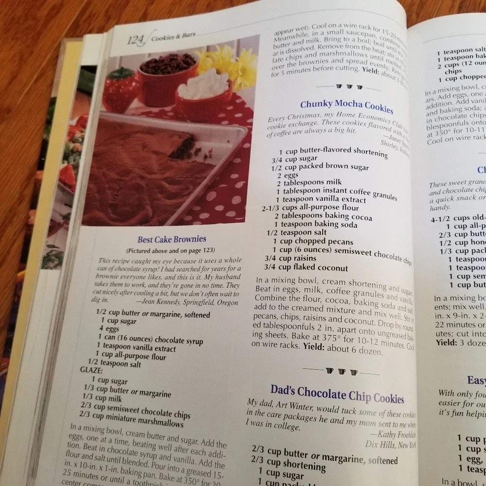 Taste of Home 2000 annual recipe cookbook